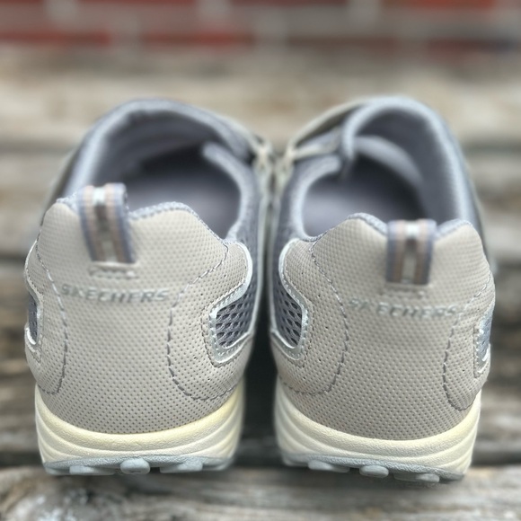 Skechers Shape-Ups Mary Jane Leather & Synthetic Strap Sneakers Shoes Size 8.5 - Picture 8 of 11